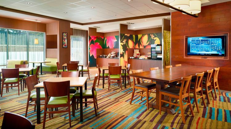 Fairfield Inn & Suites Flat Rock Restaurant