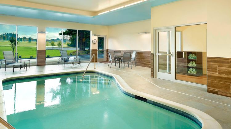 Fairfield Inn & Suites Flat Rock Pool