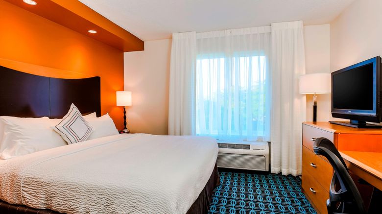 <b>Fairfield Inn & Suites Wilkes-Barre Suite</b>. Images powered by <a href="https://www.leonardoworldwide.com/" title="Leonardo Worldwide" target="_blank">Leonardo</a>.