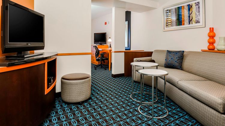 Fairfield Inn & Suites Wilkes-Barre Room