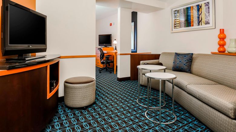 <b>Fairfield Inn & Suites Wilkes-Barre Room</b>. Images powered by <a href="https://www.leonardoworldwide.com/" title="Leonardo Worldwide" target="_blank">Leonardo</a>.