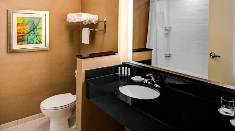 Fairfield Inn & Suites Douglas Room