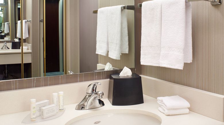 <b>Courtyard Toledo Rossford/Perrysburg Room</b>. Images powered by <a href="https://www.leonardoworldwide.com/" title="Leonardo Worldwide" target="_blank">Leonardo</a>.