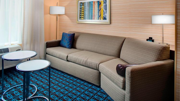Fairfield Inn & Suites Douglas Suite