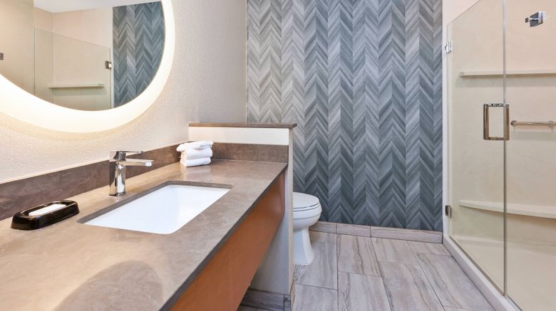 <b>Fairfield Inn & Suites Kalamazoo Room</b>. Images powered by <a href="https://www.leonardoworldwide.com/" title="Leonardo Worldwide" target="_blank">Leonardo</a>.
