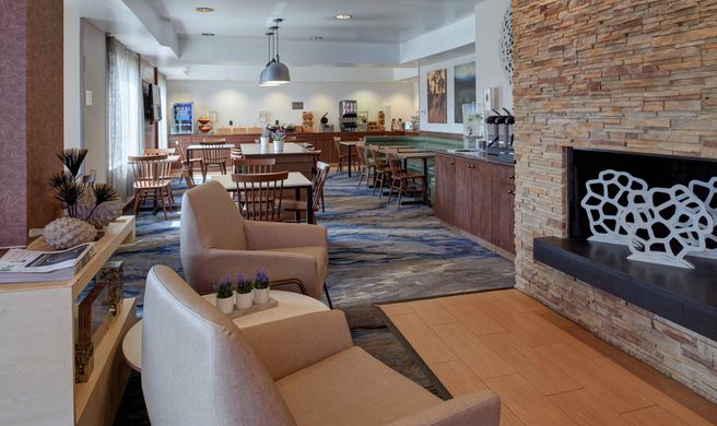 Fairfield Inn by Marriott Kalamazoo West Lobby