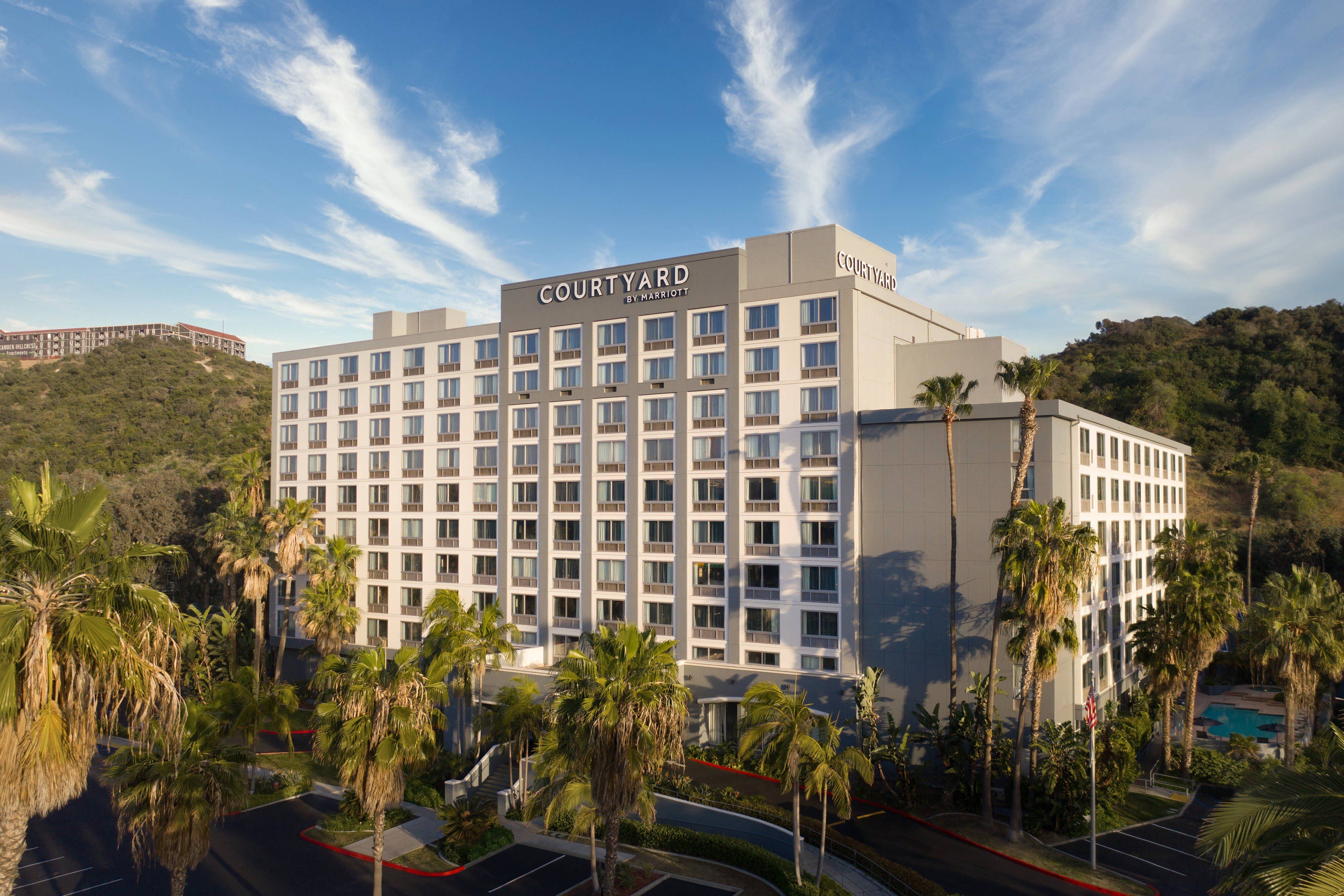 【稀少】Fine Hotels,Resorts & Spas Directory Lake Arrowhead Resort & Spa- First Class Lake Arrowhead, CA