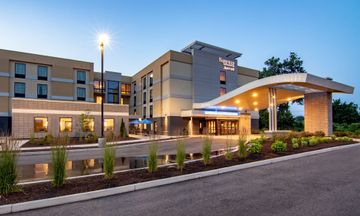 Fairfield Inn/Suites Springfield-Holyoke