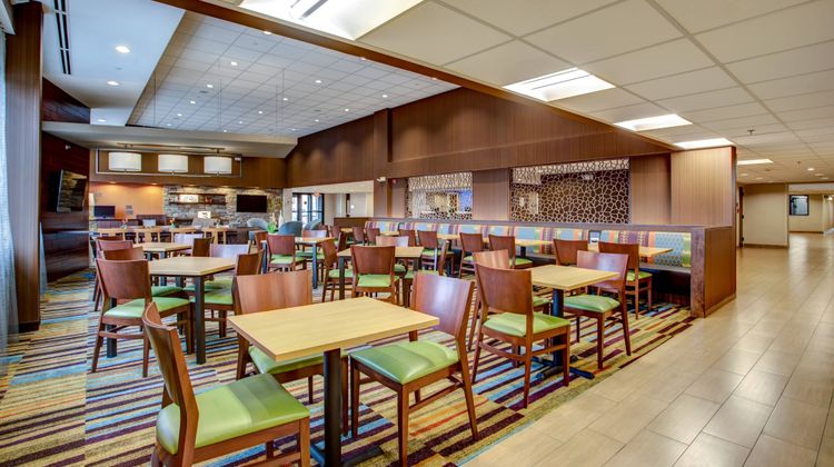 Fairfield Inn/Suites Springfield-Holyoke Restaurant