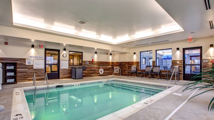 Fairfield Inn/Suites Springfield-Holyoke Pool