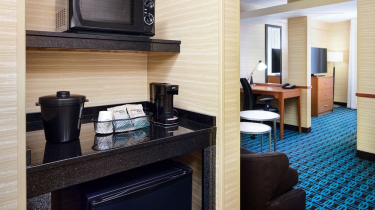 Fairfield Inn & Suites Plainville Suite