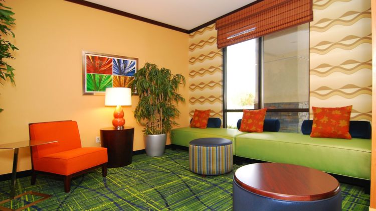 Fairfield Inn & Suites Tehachapi Lobby