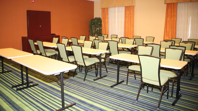 <b>Fairfield Inn & Suites Tehachapi Meeting</b>. Images powered by <a href="https://www.leonardoworldwide.com/" title="Leonardo Worldwide" target="_blank">Leonardo</a>.