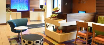 Fairfield Inn by Marriott Lobby