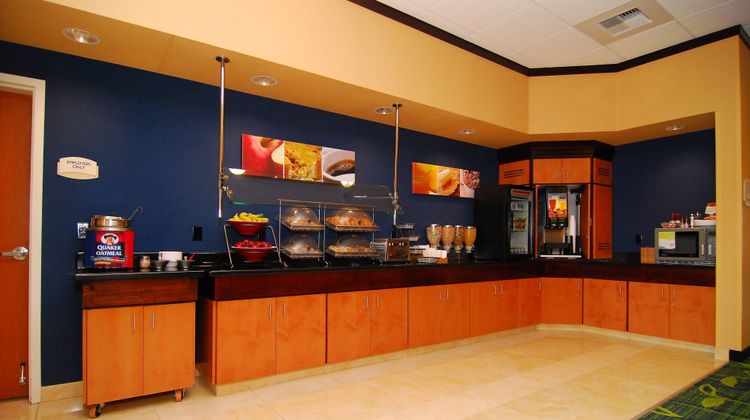 Fairfield Inn & Suites Tehachapi Restaurant