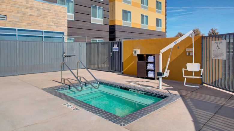 <b>Fairfield Inn & Suites North Airport Pool</b>. Images powered by <a href="https://www.leonardoworldwide.com/" title="Leonardo Worldwide" target="_blank">Leonardo</a>.