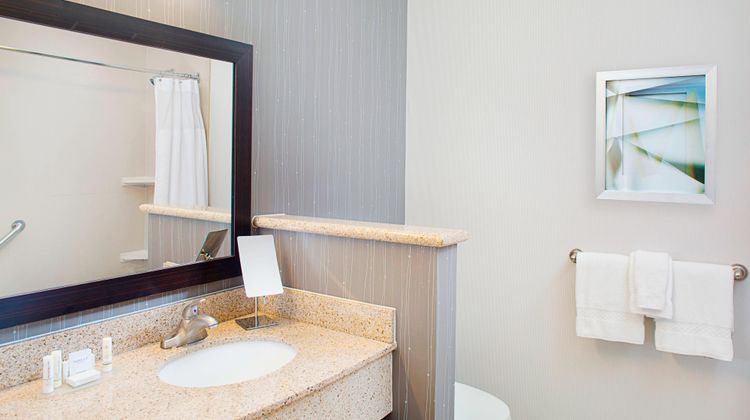 Courtyard Marriott Westover Room