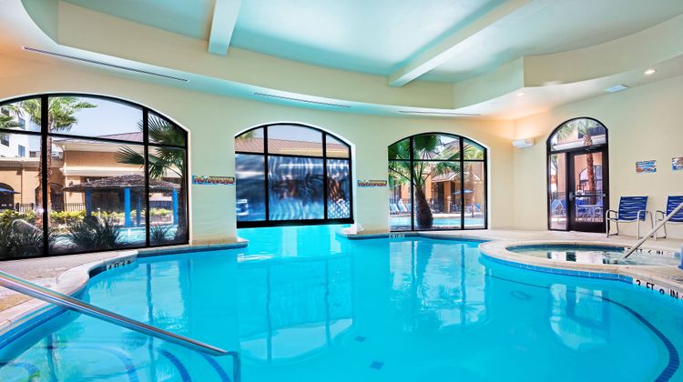 Courtyard Marriott Westover Pool