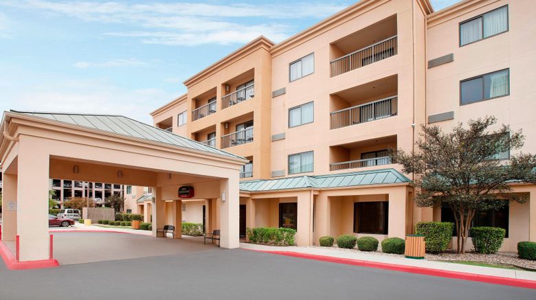 <b>Courtyard by Marriott Airport/North Star Exterior</b>. Images powered by <a href="https://www.leonardoworldwide.com/" title="Leonardo Worldwide" target="_blank">Leonardo</a>.