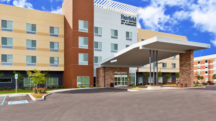 Fairfield Inn/Stes Birmingham Colonnade Exterior