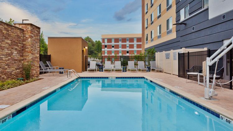 Fairfield Inn/Stes Birmingham Colonnade Pool