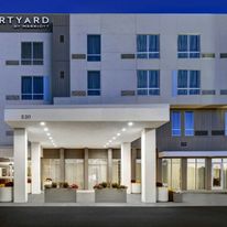 Courtyard by Marriott Hamilton