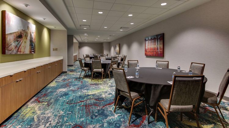 Fairfield Inn & Suites Birmingham Dtwn Meeting