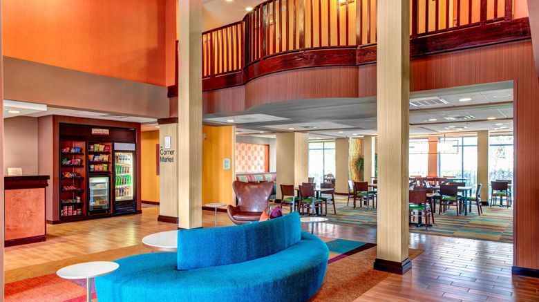 <b>Fairfield Inn & Suites Anniston Oxford Lobby</b>. Images powered by <a href="https://www.leonardoworldwide.com/" title="Leonardo Worldwide" target="_blank">Leonardo</a>.