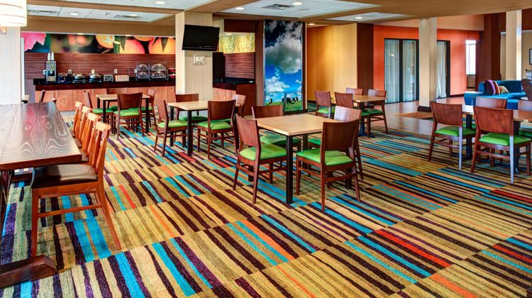 Fairfield Inn & Suites Anniston Oxford Restaurant