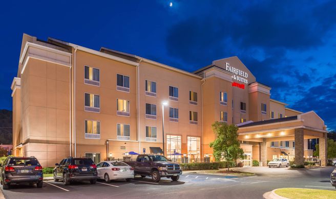 Fairfield Inn & Suites Birmingham Pelham Exterior