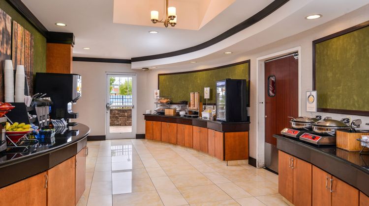 Fairfield Inn & Suites Birmingham Pelham Restaurant