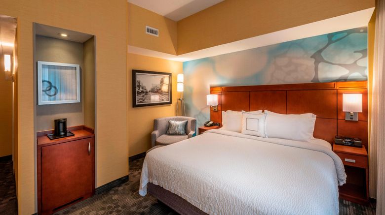 <b>Courtyard Tulsa Downtown Room</b>. Images powered by <a href="https://www.leonardoworldwide.com/" title="Leonardo Worldwide" target="_blank">Leonardo</a>.