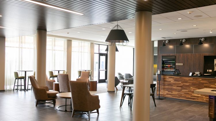 Courtyard Elkhart Lobby