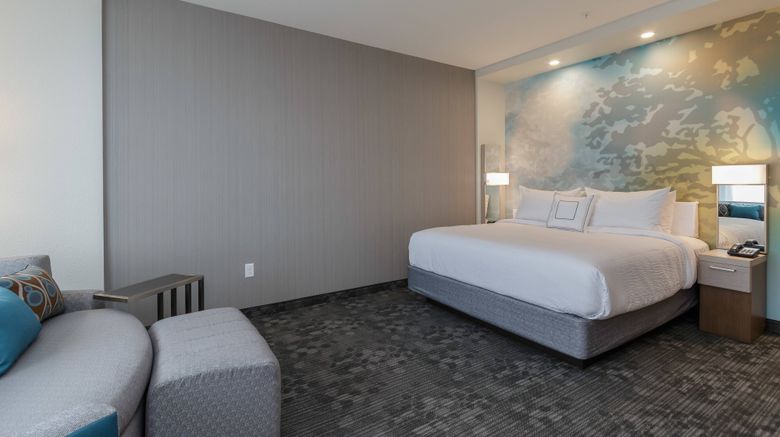 <b>Courtyard South Bend Downtown Room</b>. Images powered by <a href="https://www.leonardoworldwide.com/" title="Leonardo Worldwide" target="_blank">Leonardo</a>.