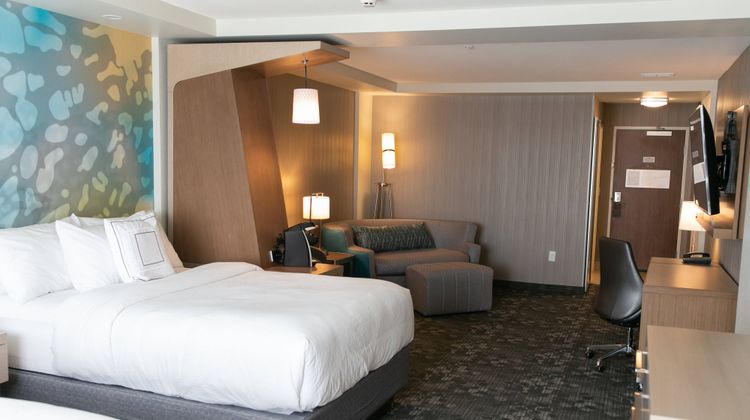 Courtyard Elkhart Suite
