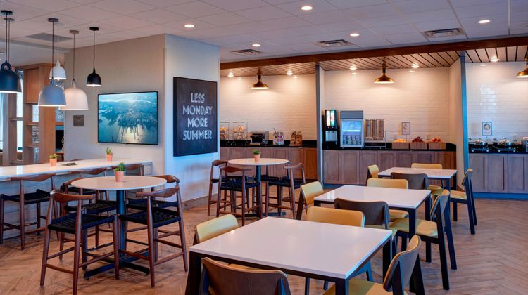 Fairfield Inn & Suites Columbus Restaurant