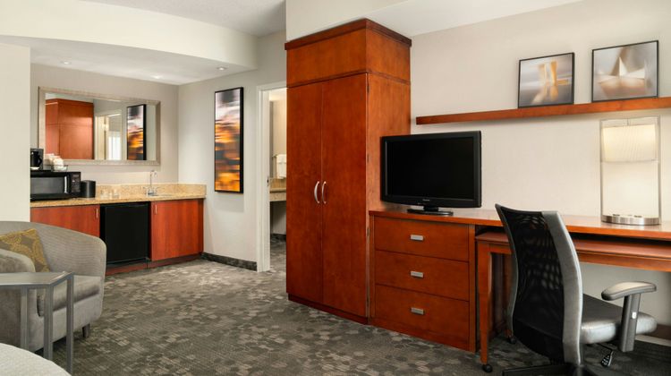 Courtyard Salisbury Suite
