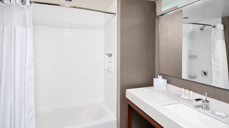 Courtyard By Marriott Knoxville Room