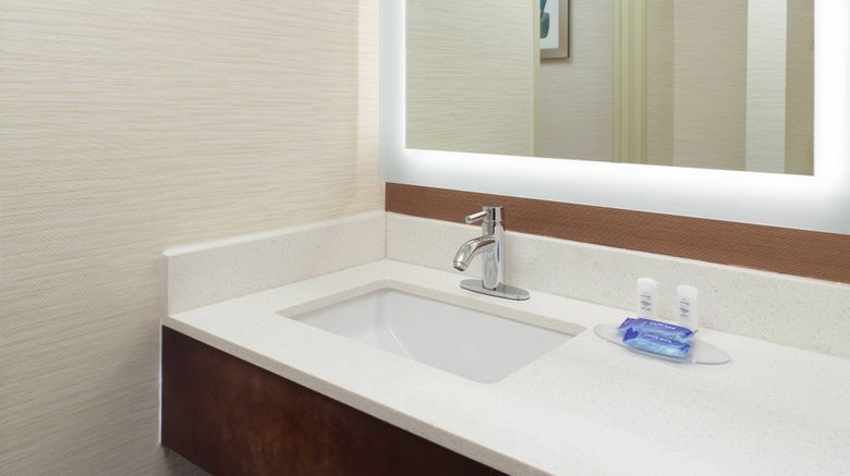 <b>Fairfield Inn & Suites Clarksville Room</b>. Images powered by <a href="https://www.leonardoworldwide.com/" title="Leonardo Worldwide" target="_blank">Leonardo</a>.