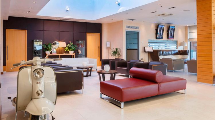 Courtyard by Marriott Venice Airport Lobby