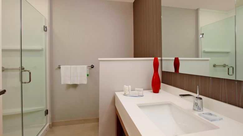 <b>Courtyard by Marriott Victoria Room</b>. Images powered by <a href="https://www.leonardoworldwide.com/" title="Leonardo Worldwide" target="_blank">Leonardo</a>.