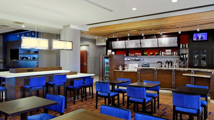 Courtyard by Marriott Victoria Restaurant
