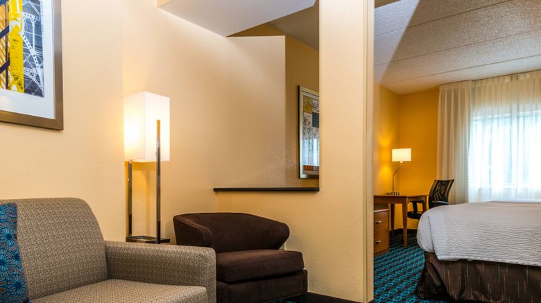 <b>Fairfield Inn/Suites Nashville Opryland Room</b>. Images powered by <a href="https://www.leonardoworldwide.com/" title="Leonardo Worldwide" target="_blank">Leonardo</a>.
