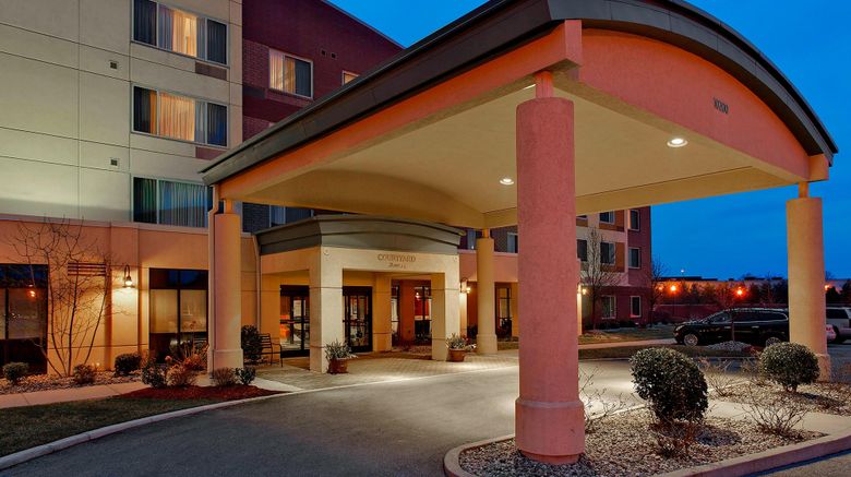 <b>Courtyard Louisville Northeast Exterior</b>. Images powered by <a href="https://www.leonardoworldwide.com/" title="Leonardo Worldwide" target="_blank">Leonardo</a>.