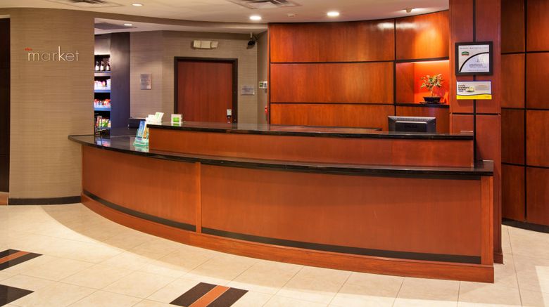 <b>Courtyard Louisville Northeast Lobby</b>. Images powered by <a href="https://www.leonardoworldwide.com/" title="Leonardo Worldwide" target="_blank">Leonardo</a>.