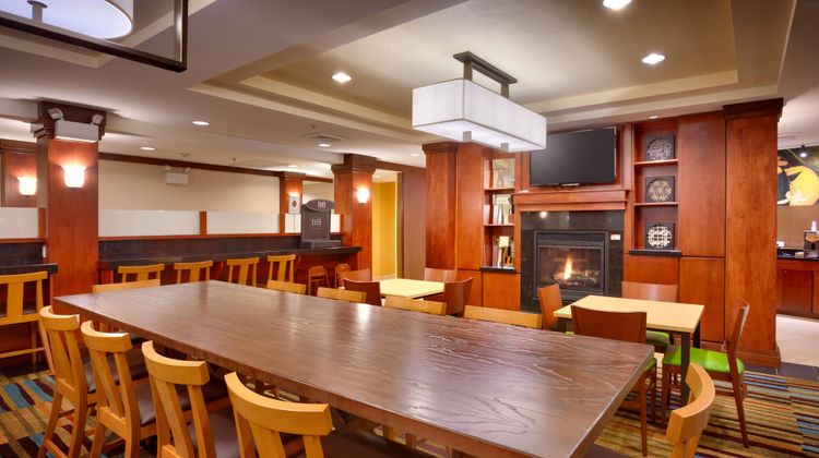Fairfield Inn & Suites Other