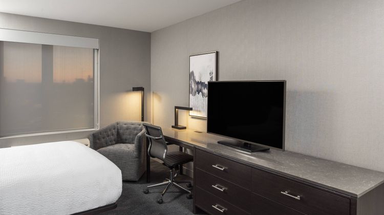 Fairfield Inn & Stes Marriott Logan Arpt Room