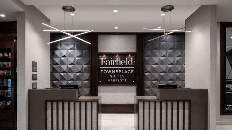 Fairfield Inn & Suites Boston Medford Lobby
