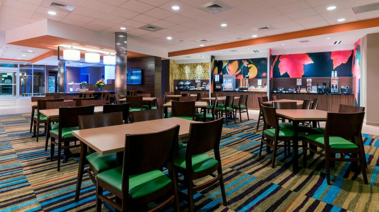 <b>Fairfield Inn/Suites Boston Marlborough Restaurant</b>. Images powered by <a href="https://www.leonardoworldwide.com/" title="Leonardo Worldwide" target="_blank">Leonardo</a>.