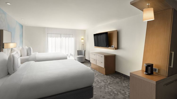 Courtyard by Marriott Seattle Northgate Suite